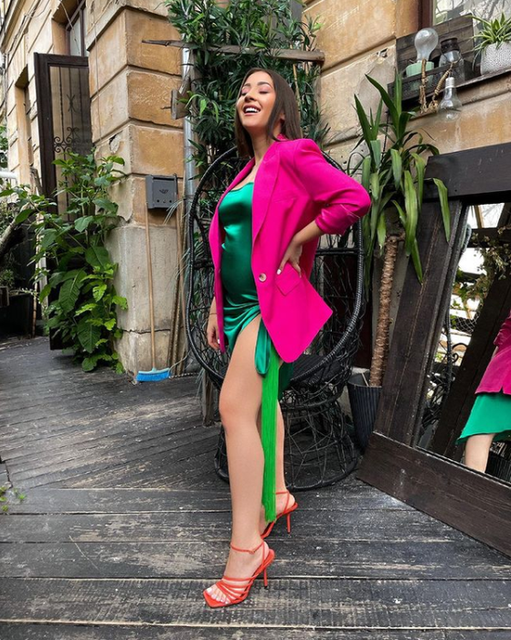Nicole Cherry s-a distrat în club, până dimineaţa! Artista va naşte în curând primul său copil