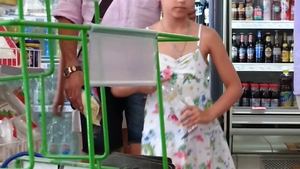 Si-a strans familia, si-a facut bagajele si a spus adio Romaniei! Frumoasa lui sotie se pregateste sa nasca curand