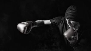 Doliu în lumea boxului. Julie Le Galliard, fosta campioană a Franței, a murit de Covid-19. Avea doar 31 de ani