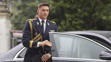 Care ar fi unul dintre motivele retragerii lui Ionuț, ofițerul SPP care îl însoțea pe Nicușor Dan. Avem dovada INDECENTĂ