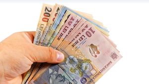 Se amână majorarea salariului minim pe economie? Ce variante se discută, în acest moment, în culisele Guvernului