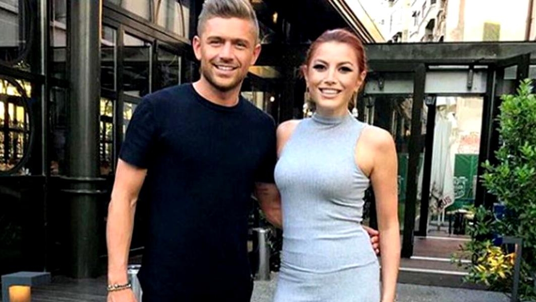 Secretul trist din familia Elenei Gheorghe! Fratele artistei a divorţat în secret!