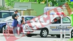 Mii de politisti internati in spital