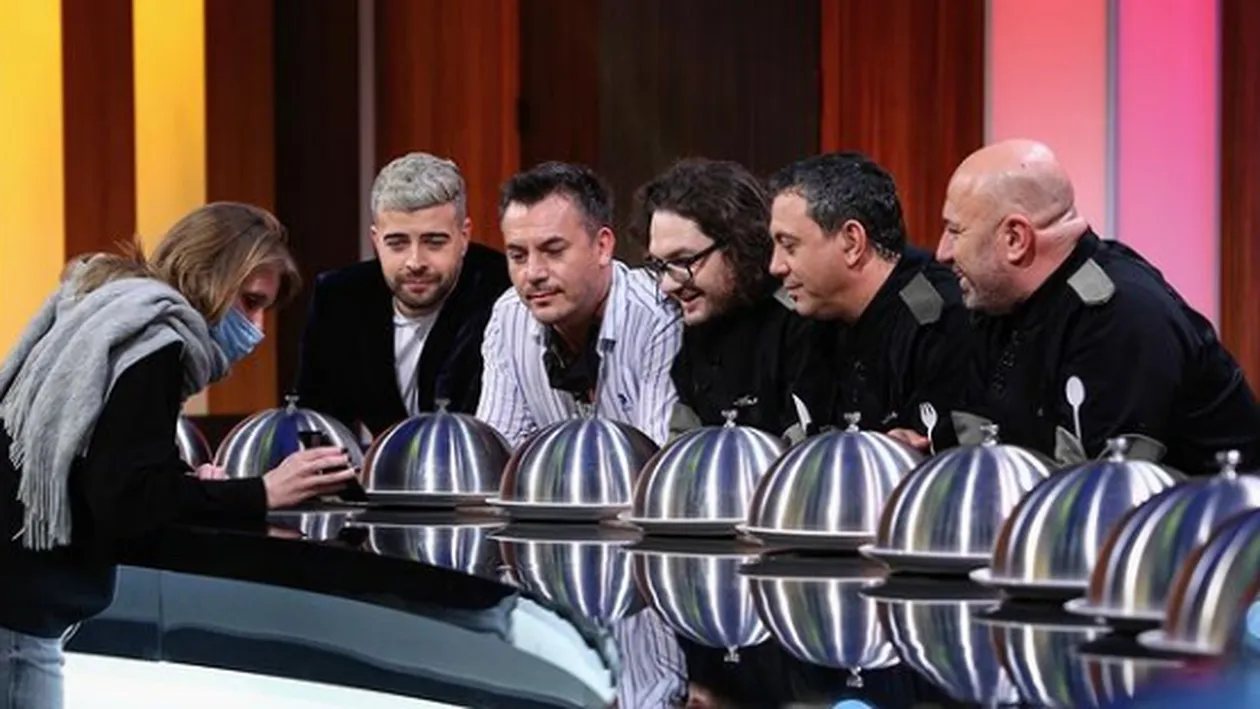 Cel mai savuros clip ”Chefi la cuțite”! Răzvan Fodor a făcut instrucție cu Bontea, Scărlătescu și Dumitrescu VIDEO