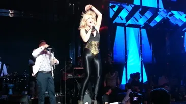 Loredana a fost la un pas de dezastru! S-a dezechilibrat pe scena si a fost la un pas sa cada, dar show-ul a fost total!