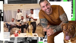 Alex Bodi și-a strâns "brigada" acasă, la o narghilea, în așteptarea noului termen de judecată
