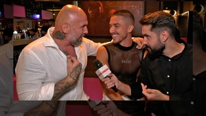 Emil Rengle, câștigătorul ”Românii au talent”, a luat decizia, fie că va fi femeie sau bărbat! Zmărăndescu îl cunună: ”Să vii la mine!”