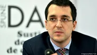 Vlad Voiculescu cere ca fata de 17 ani incendiată să fie transferată în străinătate! Tânăra are arsuri pe 90% din suprafața corpului