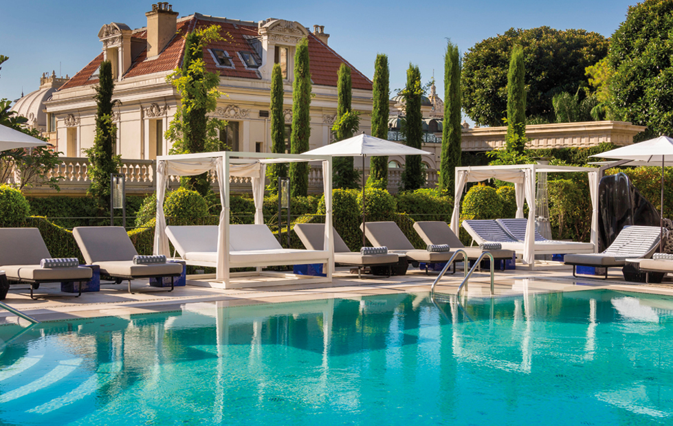 Familia Geoană se caza, de fiecare dată, la Monaco în luxosul hotel Metropole