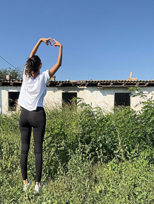 Cum arată casa în care a copilărit Ramona Olaru. Foto: Instagram