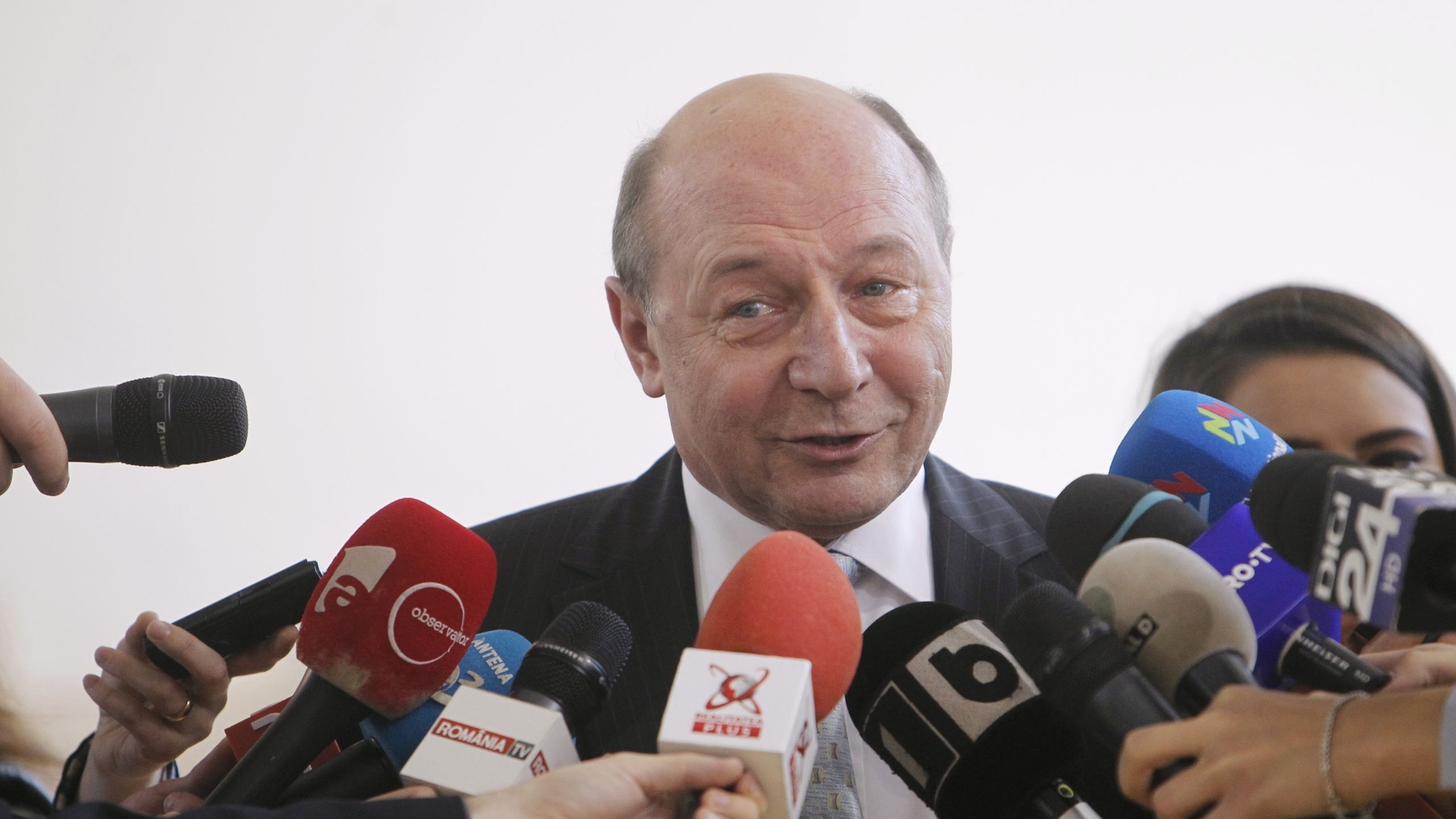 Băsescu, jigniri pentru Orban: „Un rebut politic, gogoșar incompetent…”