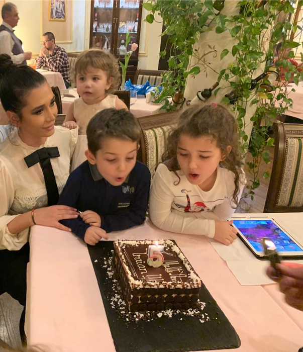 Elena Băsescu se pregătește să devină mamă din nou! A vrut să ascundă vestea, dar s-a dat singură de gol