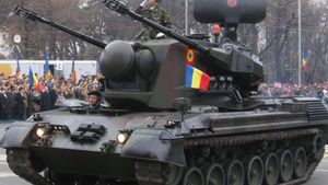 Ce si-au scris vedetele pe Facebook, de Ziua Nationala! Andreea Bănica s-a fotografiat cu steagul, Bianca nu a lasat un mesaj