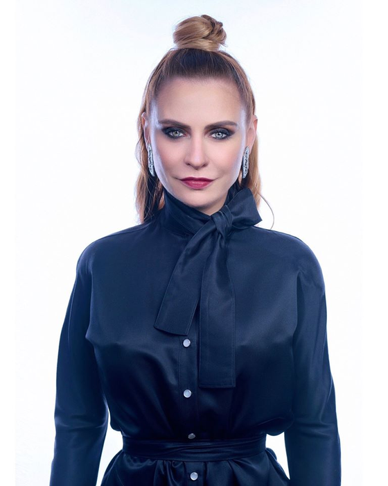 Adina Buzatu se declară fericită că nu trebuie să meargă la estetician