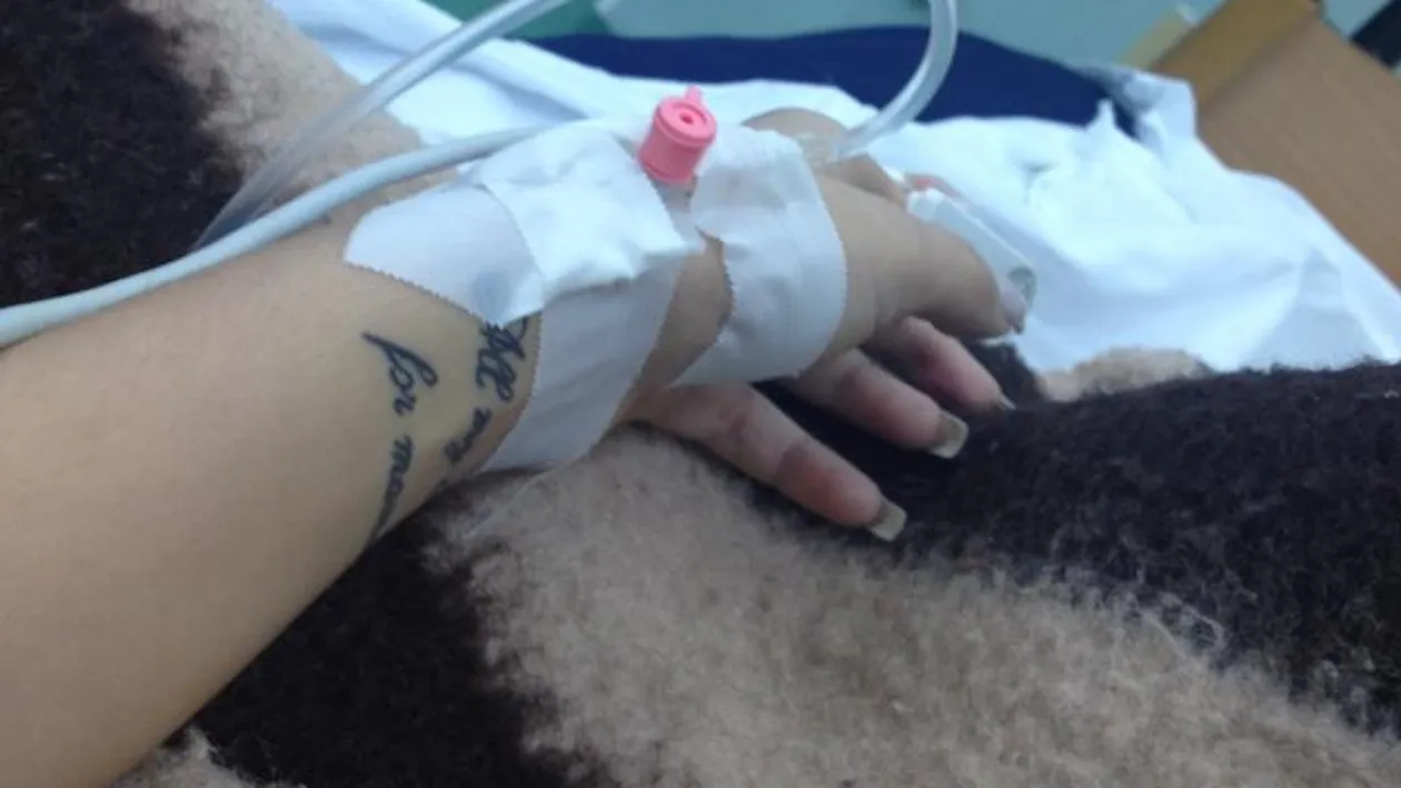 SOCANT! O vedeta de la noi a ajuns de urgenta la Spital cu perfuzii in maini! Tot ce a putut sa zica a fost Imi este dor de...