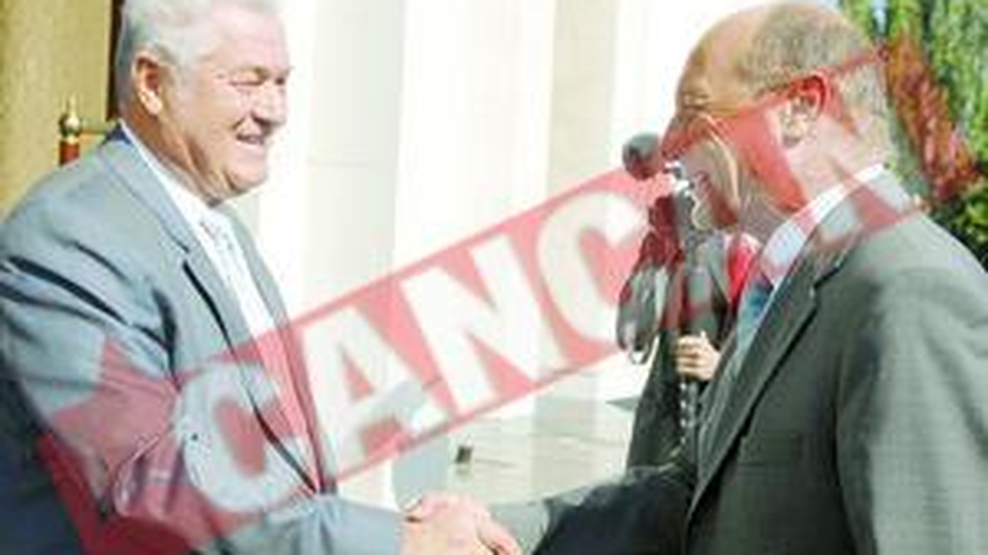 Ce i-a facut Voronin lui Traian Basescu