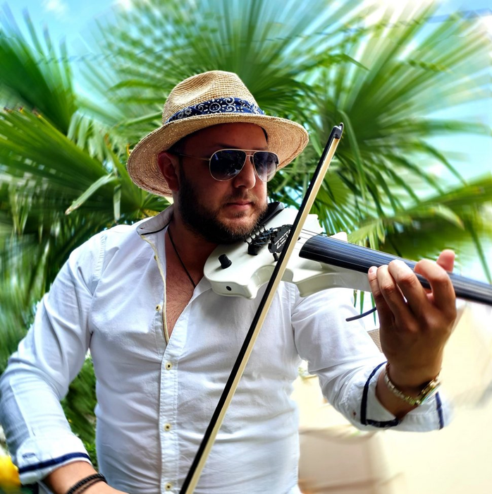 A murit Gabi Stângău, un celebru violonist din Maramureș, într-un accident de ATV. Cântase cu Andra Măruță, cu puțin timp înainte de tragedie