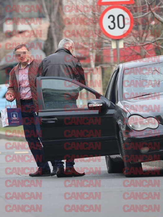 Ion Iliescu împlinește 93 de ani! Ce cadouri a primit de la simpatizanți