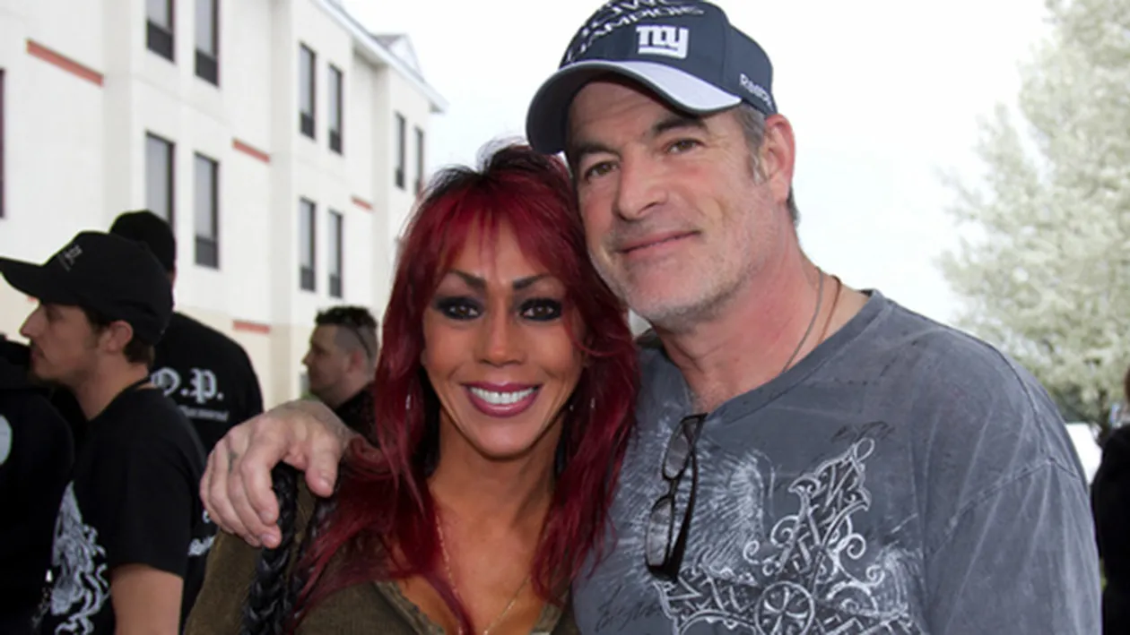 TREAGEDIE! Doi prezentatori TV au fost gasiti MORTI in casa! Familia este in stare de SOC!