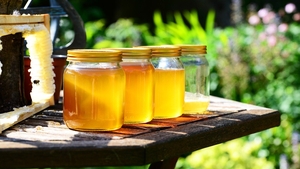 Care sunt, de fapt, cele 10 alimente care nu expiră niciodată. Secretul din spatele prezervării