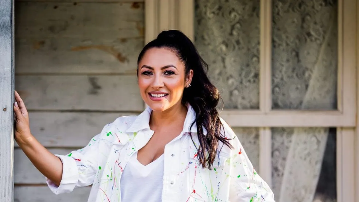 Cum au reuşit socrii Andrei Măruţă să afle secretele fiului lor chiar de la artistă: Pe când eram la Târgu-Jiu, la socrii mei, am acceptat să...