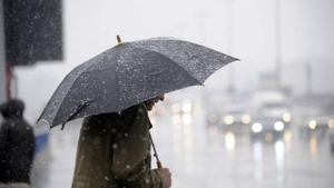 Avertizare ANM! Precipitații și intensificări ale vântului în mai multe zone din țară. La munte se înregistrează ninsori abundente