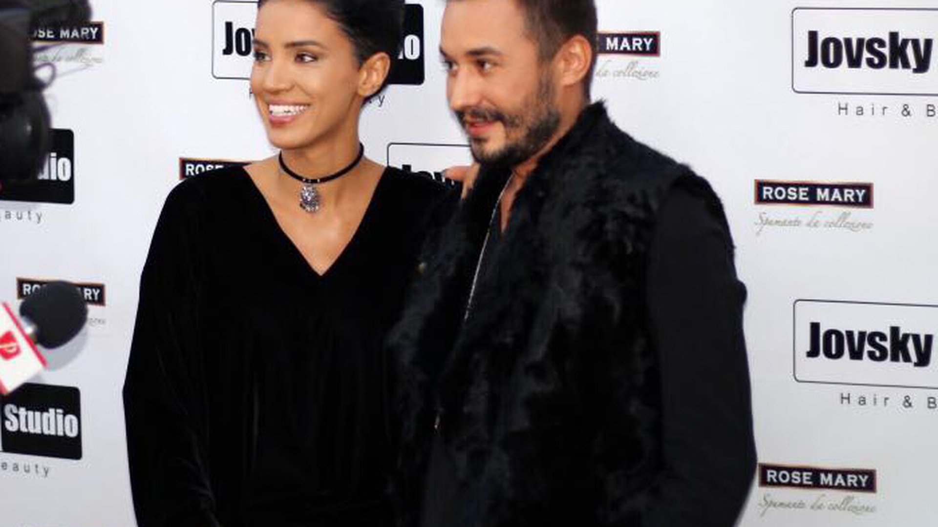 ADELINA PESTRIŢU  a dezvăluit cine este bărbatul cu care s-a afişat recent la un eveniment monden