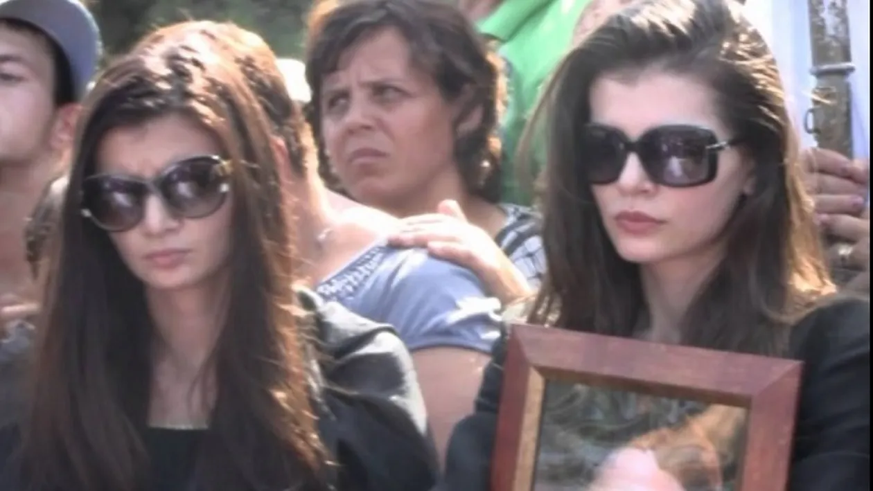 La cinci ani de la moartea mamei Monicăi Gabor, scenariul s-a repetat! Un bucureștean a fost lovit de un bolovan desprins de pe versantul de la Polovragi