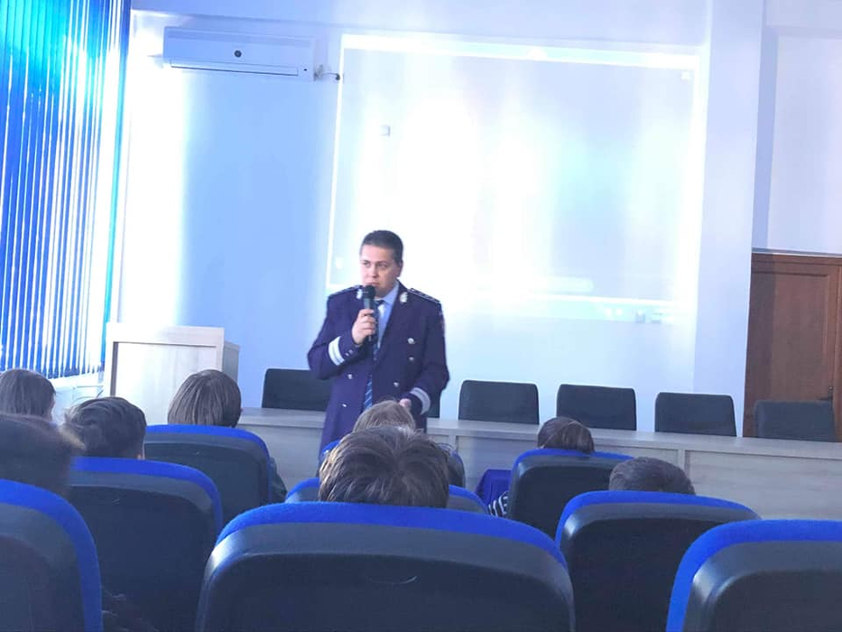 Polițistul Eusebiu Predonescu se implică în numeroase acțiuni umanittare