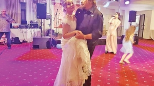 Fiul înfiat al lui Adrian Daminescu s-a însurat! Cântărețul a reunit artiști din Generația de Aur