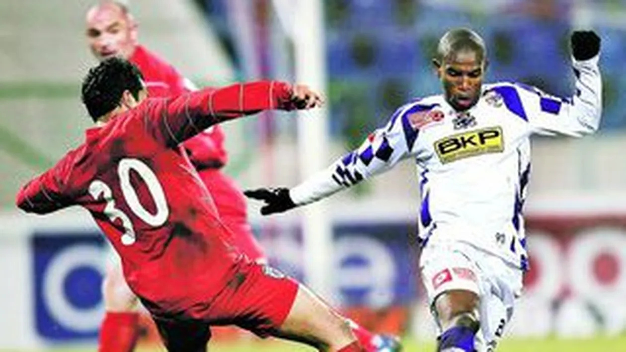 Show cu femei in apartamentul sau