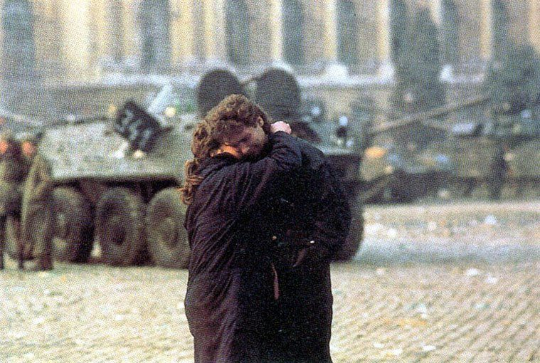 Imagini rare de la Revoluție. Ce s-a întâmplat, de fapt, în decembrie 1989