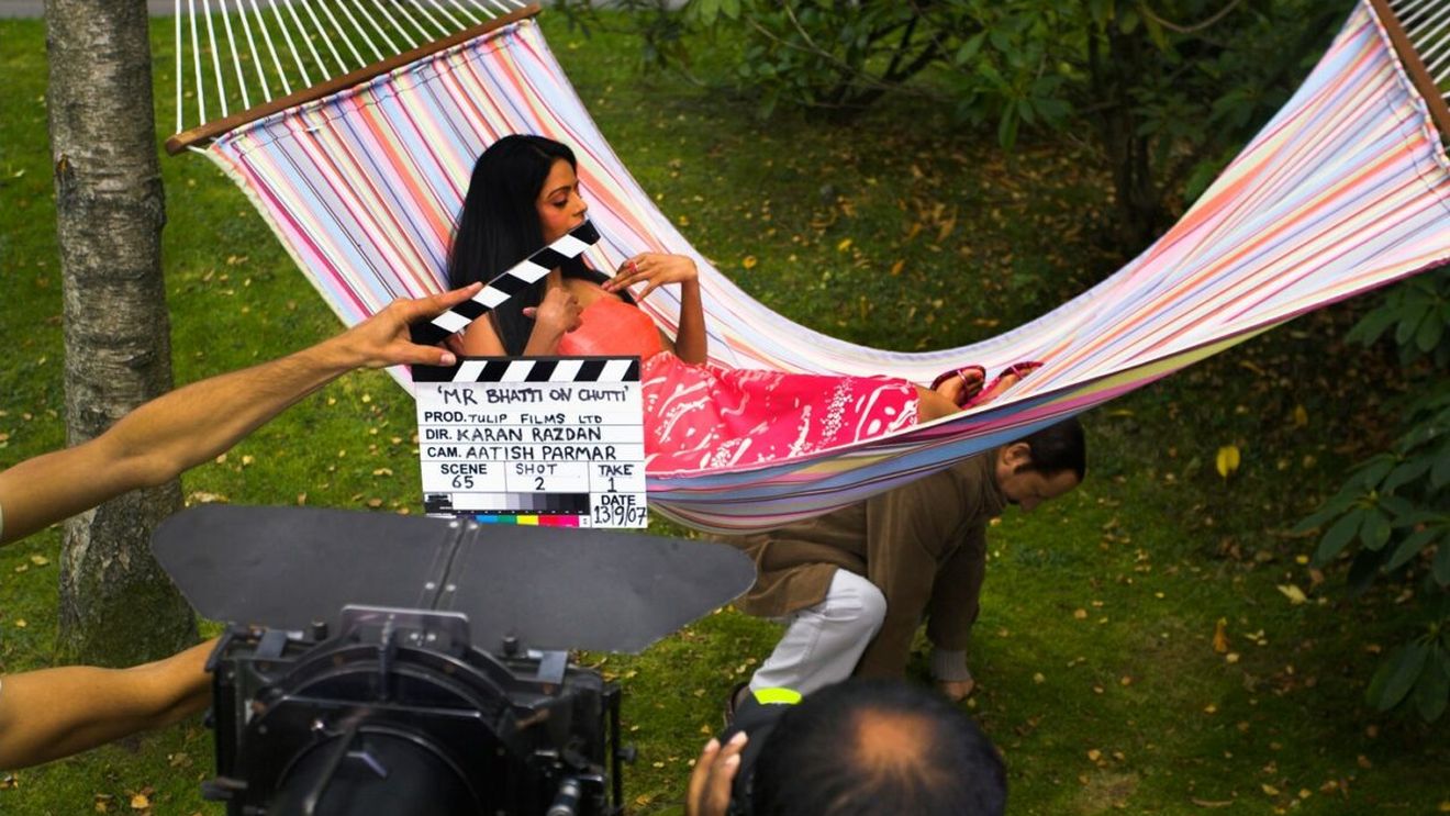 Vedetă TV, găsită moartă în casă! Autoritățile au făcut descoperirea șocantă când au venit să o execute silit