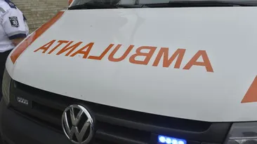 Accident cumplit cu 5 răniți în județul Hunedoara! Au fost implicate 3 mașini