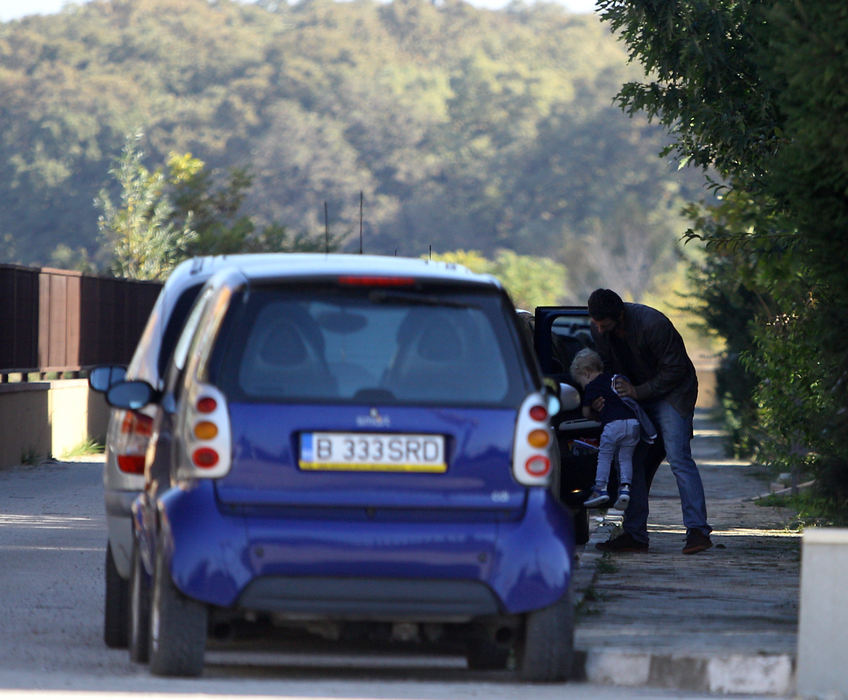 Dragoş Bucur şi Dana Nălbaru, ziua părinţi responsabili, iar seara... romantici