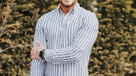 Tatăl lui Andrei Perneș e devastat de moartea fiului său. Ce a făcut cât timp a durat slujba de înmormântare