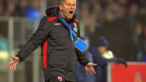 Aflat pe făraș, Uhrin jr. se simte sabotat din interior: „Pentru mine e ceva periculos!”