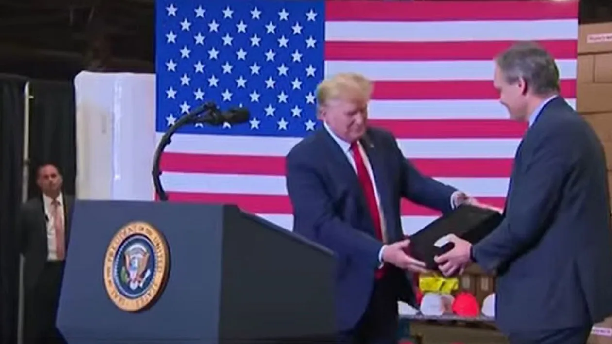 Alertă la Casa Albă, după ce a fost confirmat un caz de coronavirus! Donald Trump a aflat rezultatul pentru boala rară din China