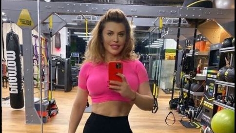 Fanii au încremenit! Ultima filmare a Loredanei Groza la sala de fitness e demențială! Vedeta Pro TV, ca la 18 ani
