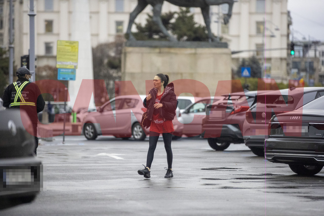 Corina Caciuc se îndreaptă către restaurantul lui Joseph Hadad (Foto: CANCAN.RO)