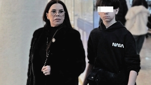 N-ai zice că Luminița Anghel are 57 de ani! Vârsta din buletin nu se potrivește cu realitatea