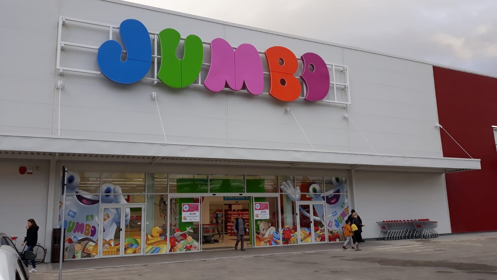 Cât câștigă pe lună un angajat la Jumbo și ce condiții trebuie să îndeplinească