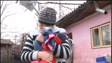 Fostul iubit i-a răpit fiica de doi ani din braţe! Femeia trăieşte o adevărată dramă