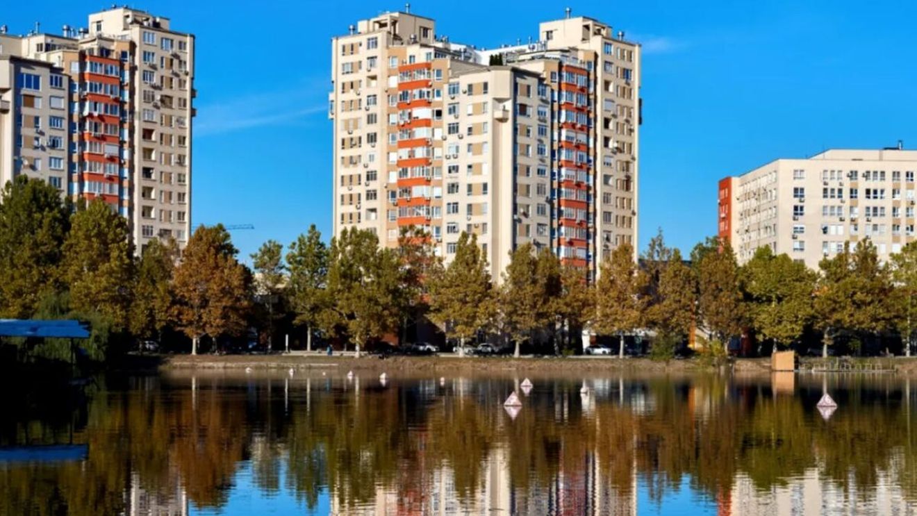 Proprietarii care ar putea rămâne fără case din 2027. Noua lege îi va afecta radical