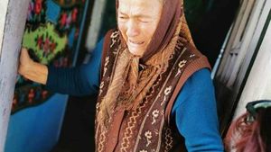 Caz revoltător! O bătrânică de 85 de ani trăiește cu o pensie de numai 95 de lei pe lună. Cum se descurcă femeia