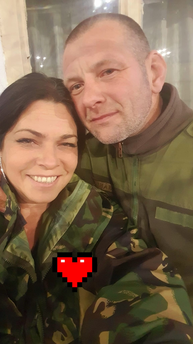 Imediat cum bărbatul va intra în posesia actelor de divorț, va face nunta cu Dana Marijuana