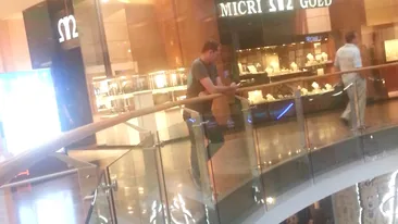 In sfarsit, Mihai Sturzu s-a imprietenit cu generosul Cupidon! Avem dovada!