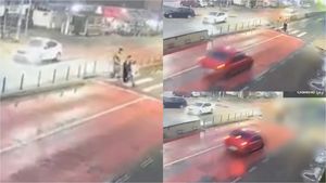 O mamă și copilul ei de 9 ani, spulberați pe o trecere de pietoni din Bragadiru. Camerele video au surprins momentul