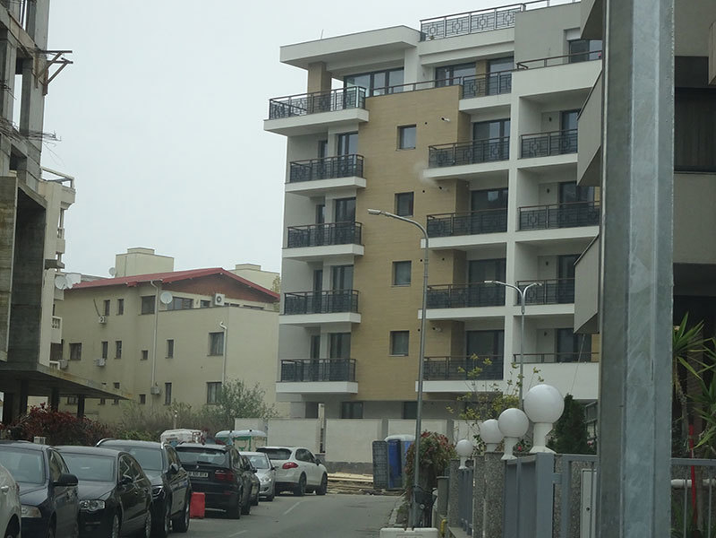 Imobilul în care va locui Mădălina şi fetiţa ei se află într-o zonă de lux din Capitală