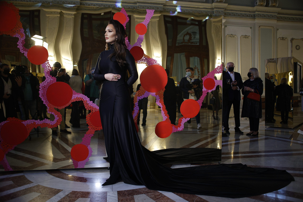 Irina Cristescu este moștenitoarea imperiului "Opticris", alături de sora sa, Monica (Foto: CANCAN.RO)